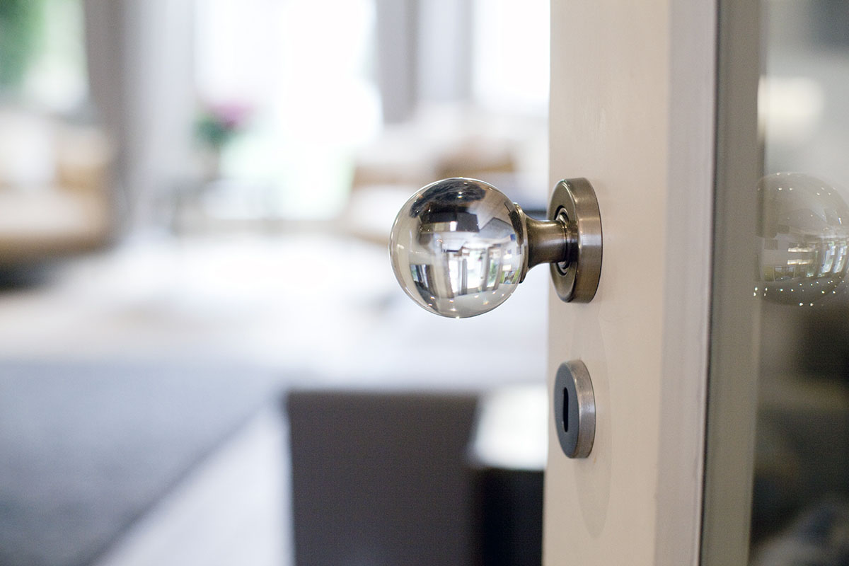 interior door knob detail | aniphotography.com