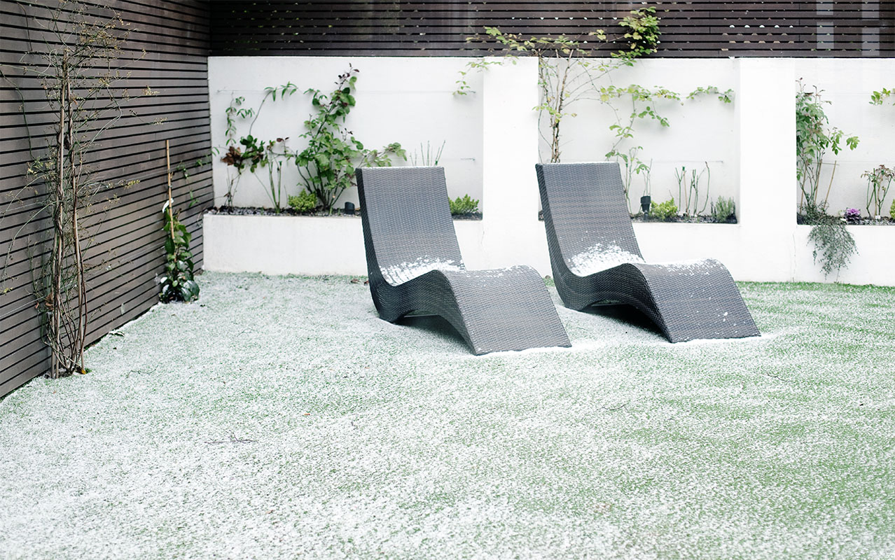 snow chairs exterior | aniphotography.com